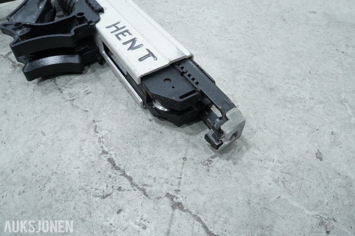 NIKO SA55 COMBI skruautomat og Hilti HDM 330 utpresseapparat