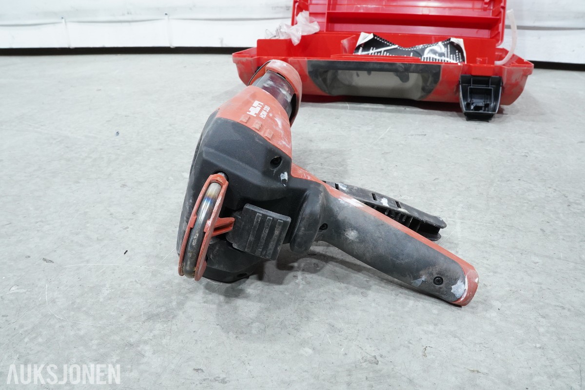 NIKO SA55 COMBI skruautomat og Hilti HDM 330 utpresseapparat