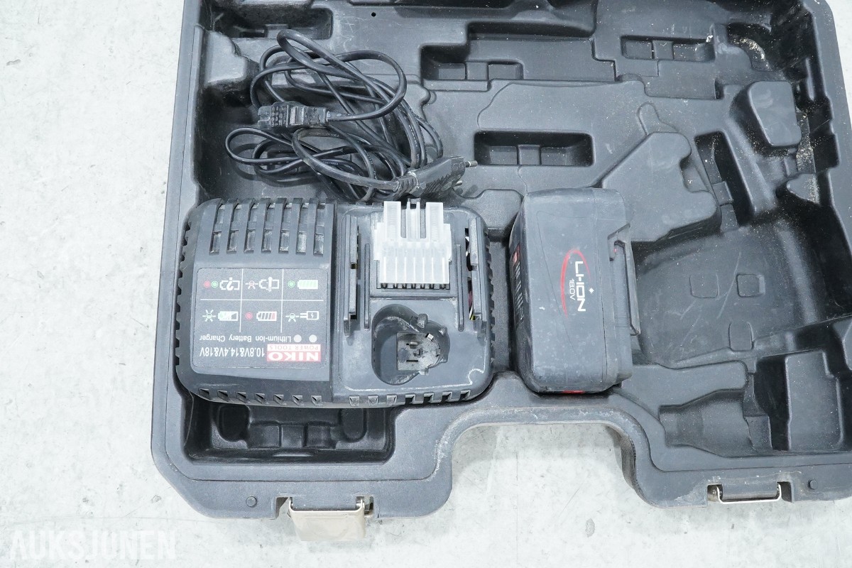 NIKO SA55 COMBI skruautomat og Hilti HDM 330 utpresseapparat