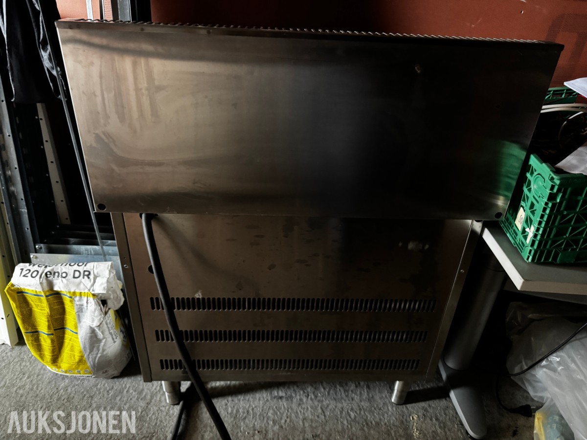 Berto`s E7PQ4M 10,4 KW 4 plater kokeplate