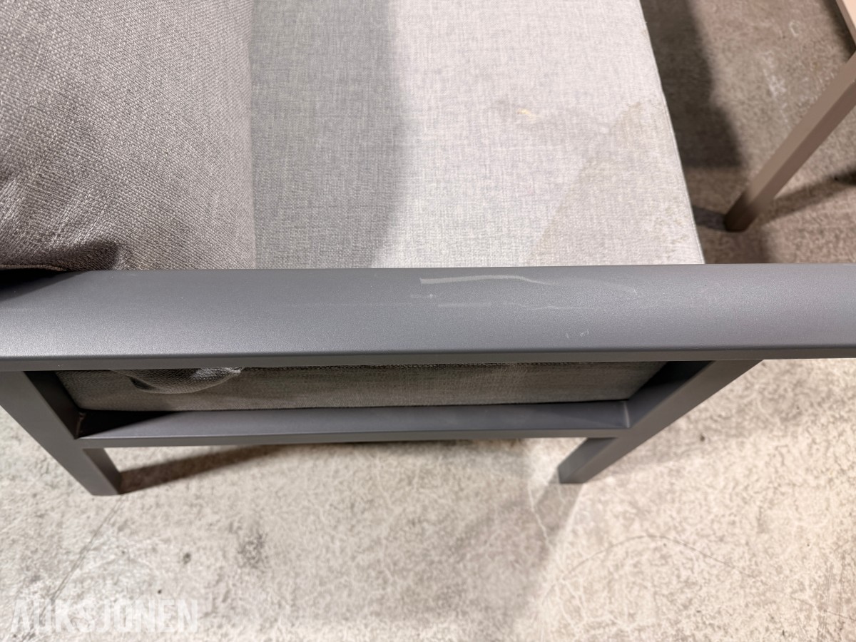 Brafab Samvaro sofa­gruppe med 2 Nardi Aria 100 bord