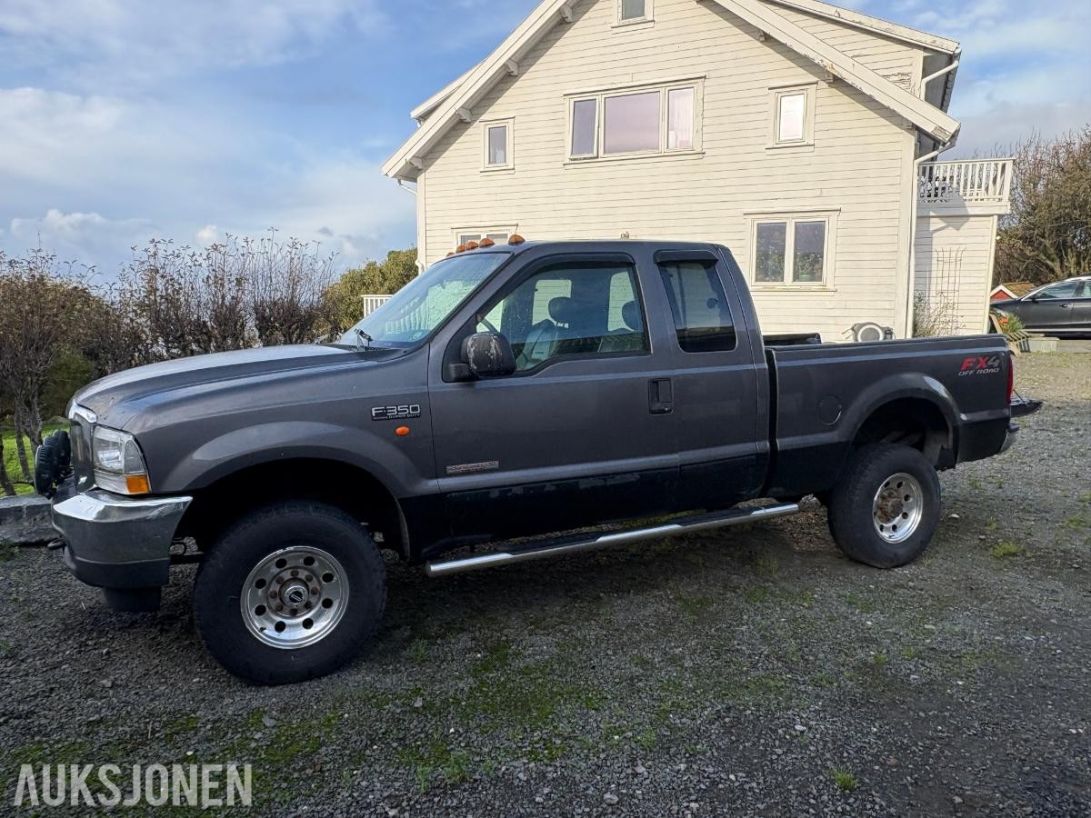 2003 Ford f-350 påkostet reparasjons objekt 