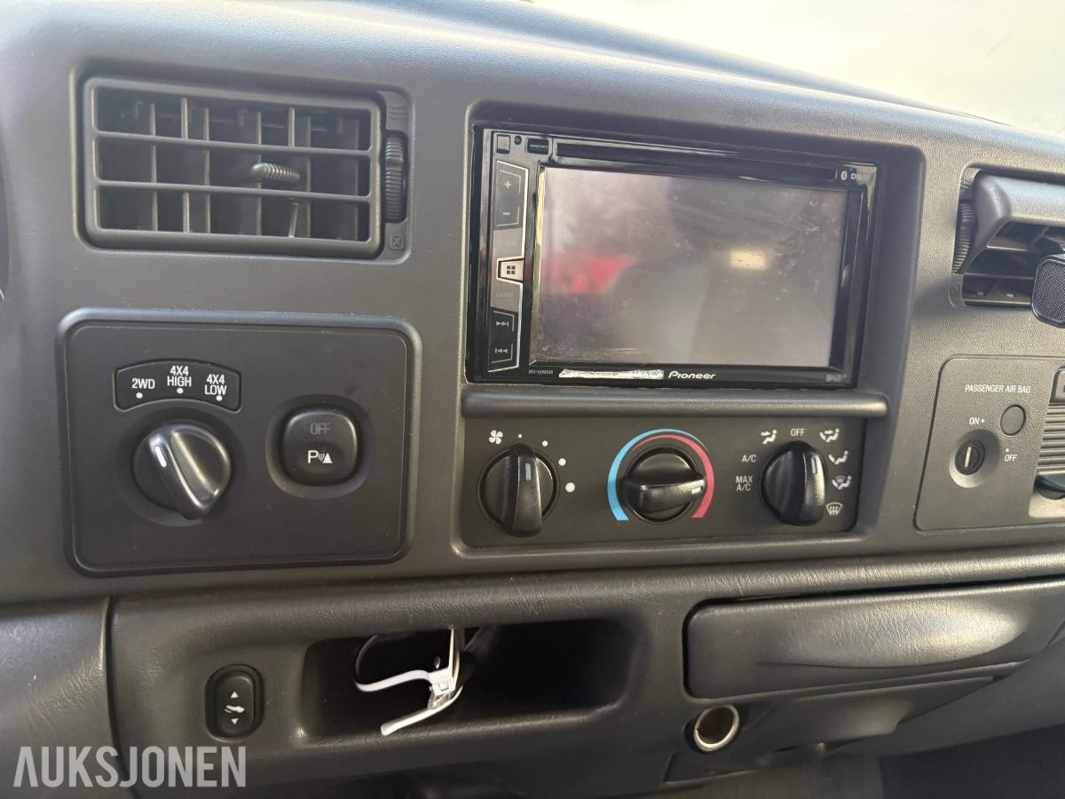 2003 Ford f-350 påkostet reparasjons objekt 