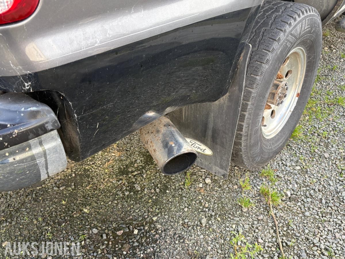2003 Ford f-350 påkostet reparasjons objekt 