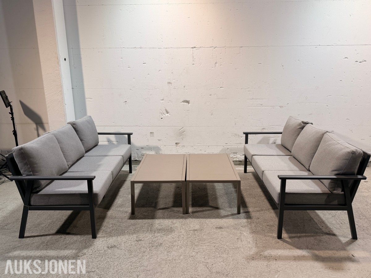 Brafab Samvaro sofa­gruppe med 2 Nardi Aria 100 bord