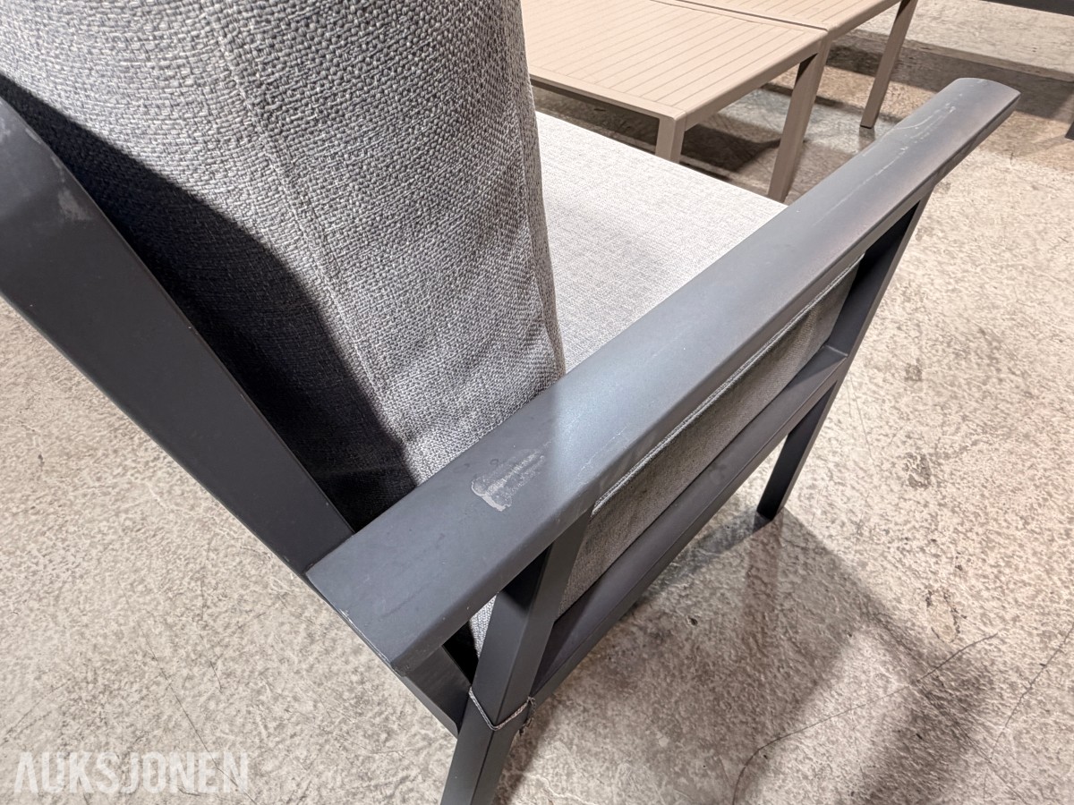 Brafab Samvaro sofa­gruppe med 2 Nardi Aria 100 bord