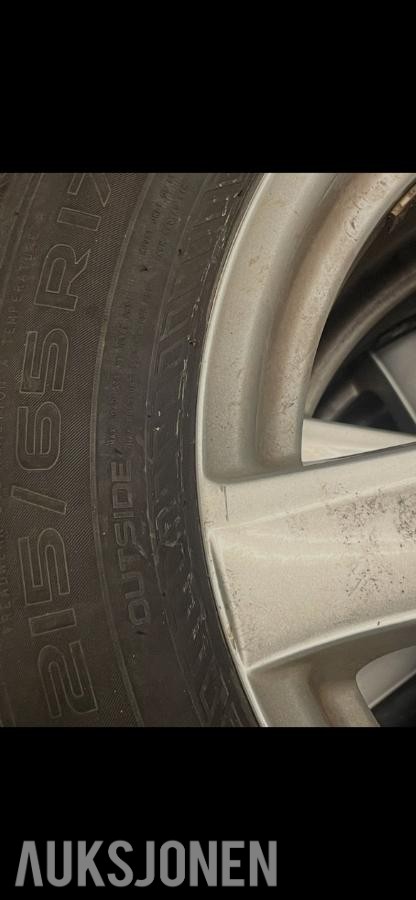 2015 Komplett hjul Nokian Hakka Blue 2 SUV 215/65 R17