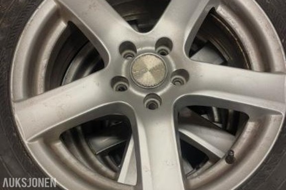 2015 Komplett hjul Nokian Hakka Blue 2 SUV 215/65 R17