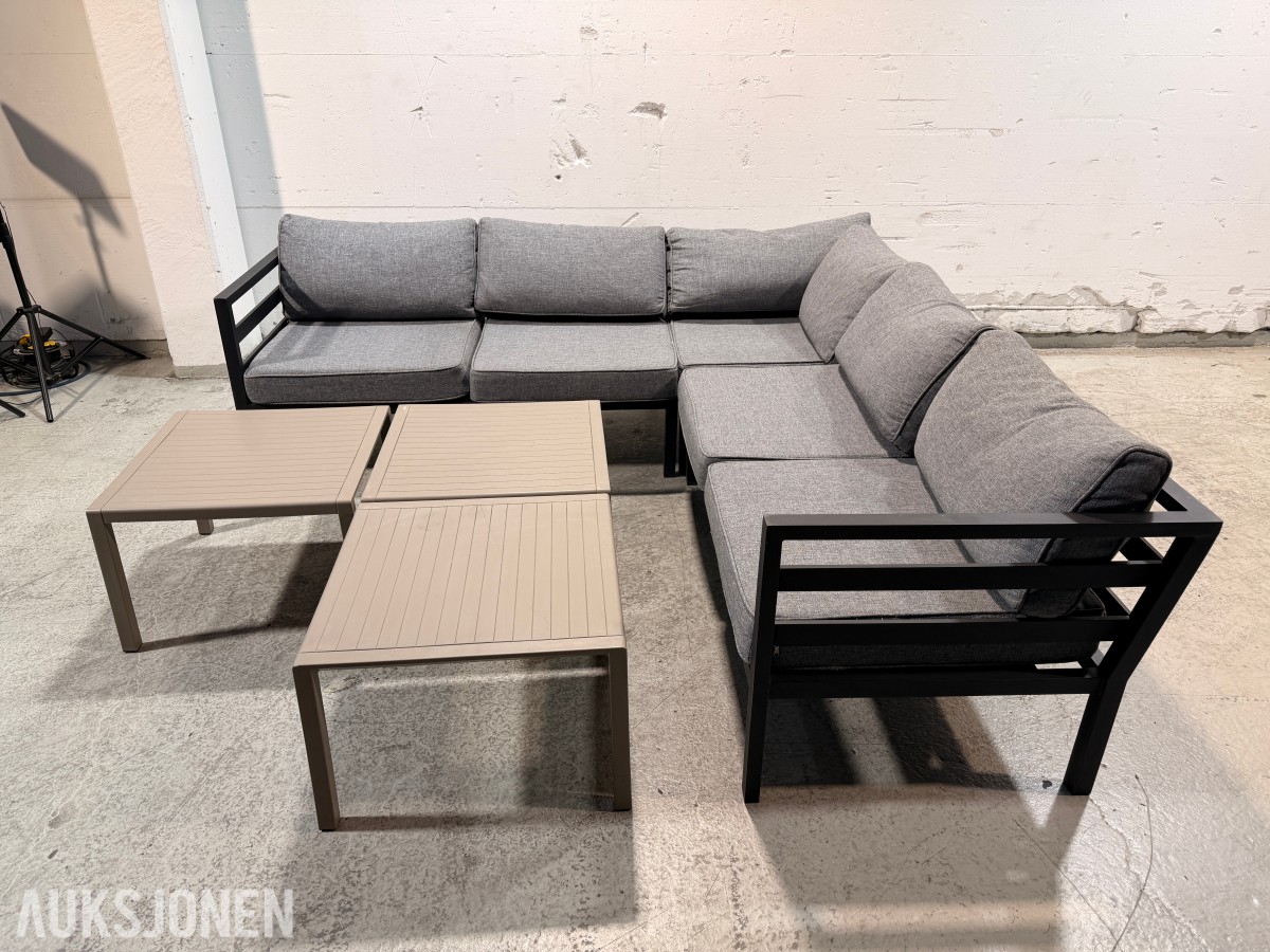 Brafab Samvaro sofagruppe med Nardi Aria 60 bord