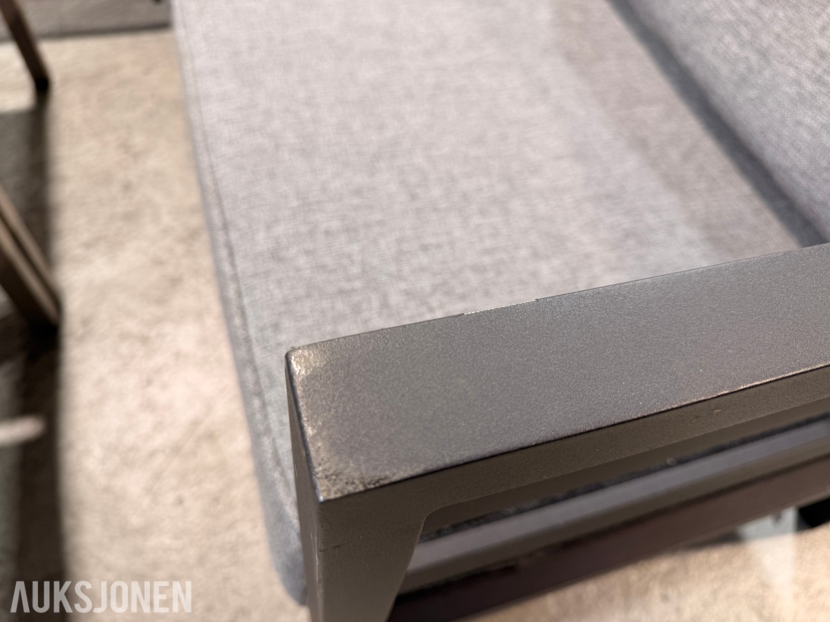 Brafab Samvaro sofagruppe med Nardi Aria 60 bord