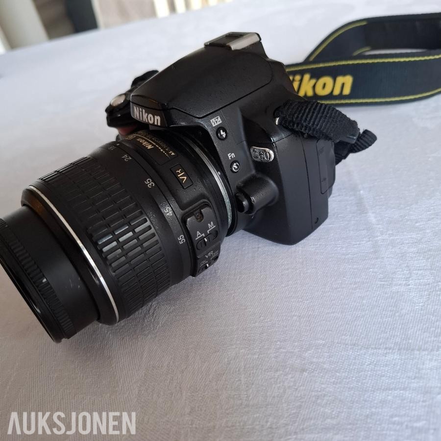 2010 Nikon D60 kamera