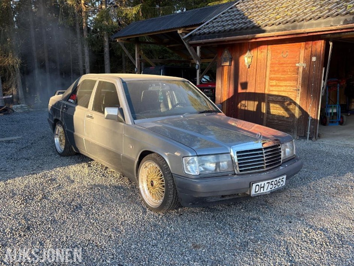 1985 Mercedes-Benz 190 E 2.0