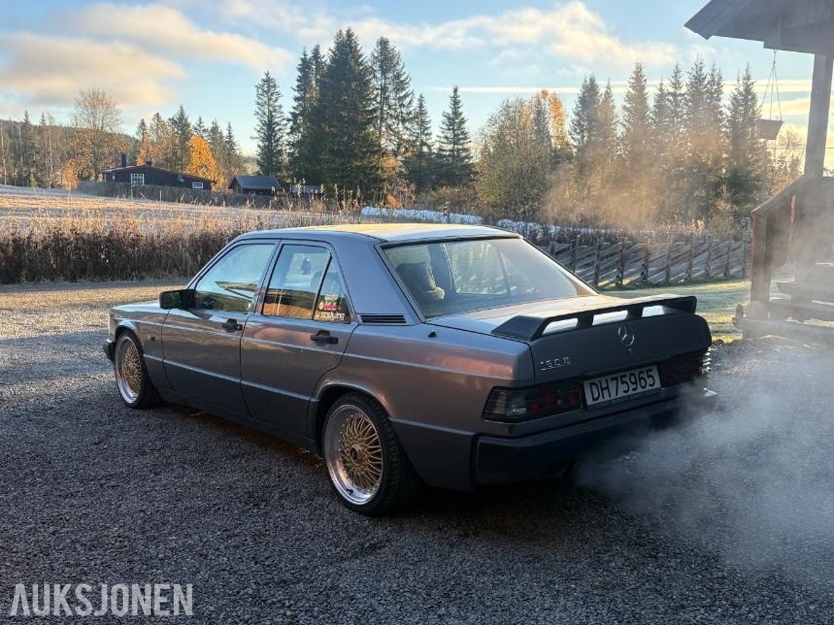 1985 Mercedes-Benz 190 E 2.0