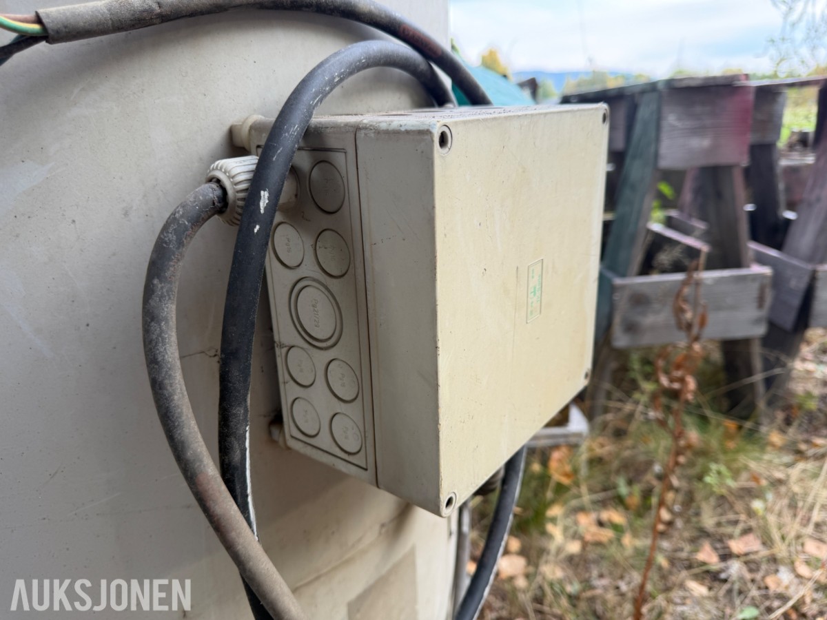 1993 FerroModul T300 E7 varmtvannsbereder – 285 liter – 7 kW