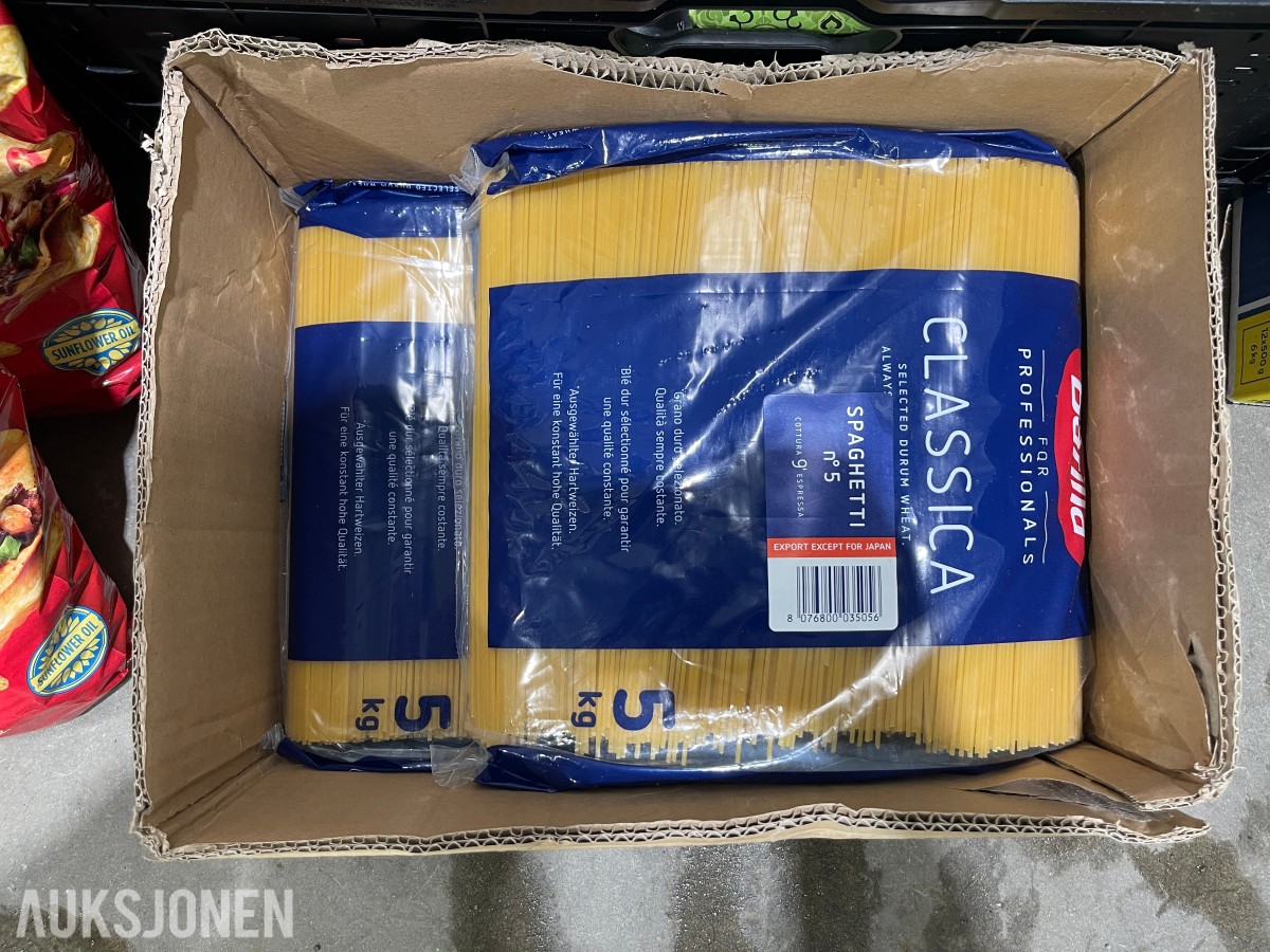 Div mat, hermetikk, pasta m.m.