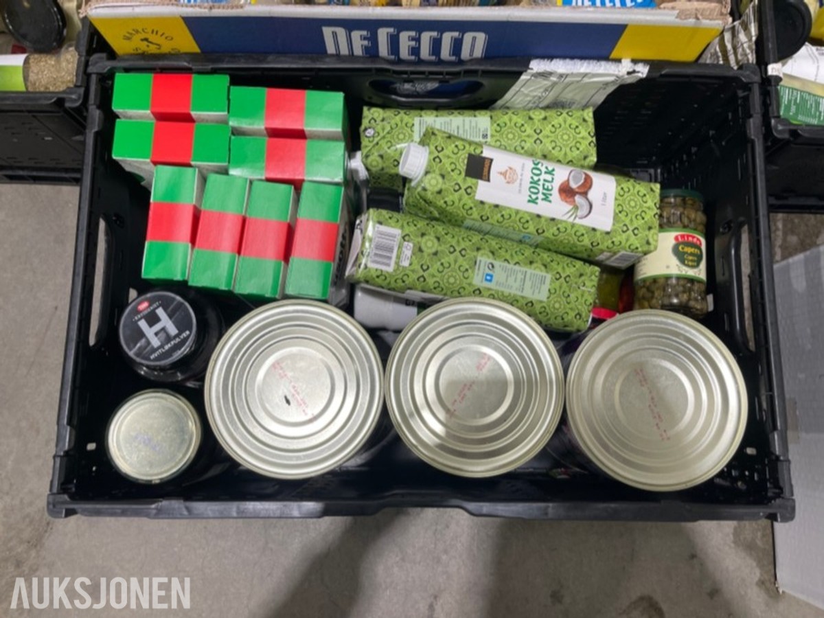 Div mat, hermetikk, pasta m.m.