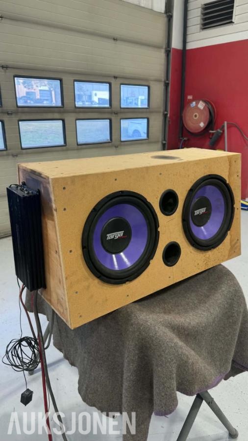 Ground Zero Bilstereo 2x basskasser, 3x forsterkere