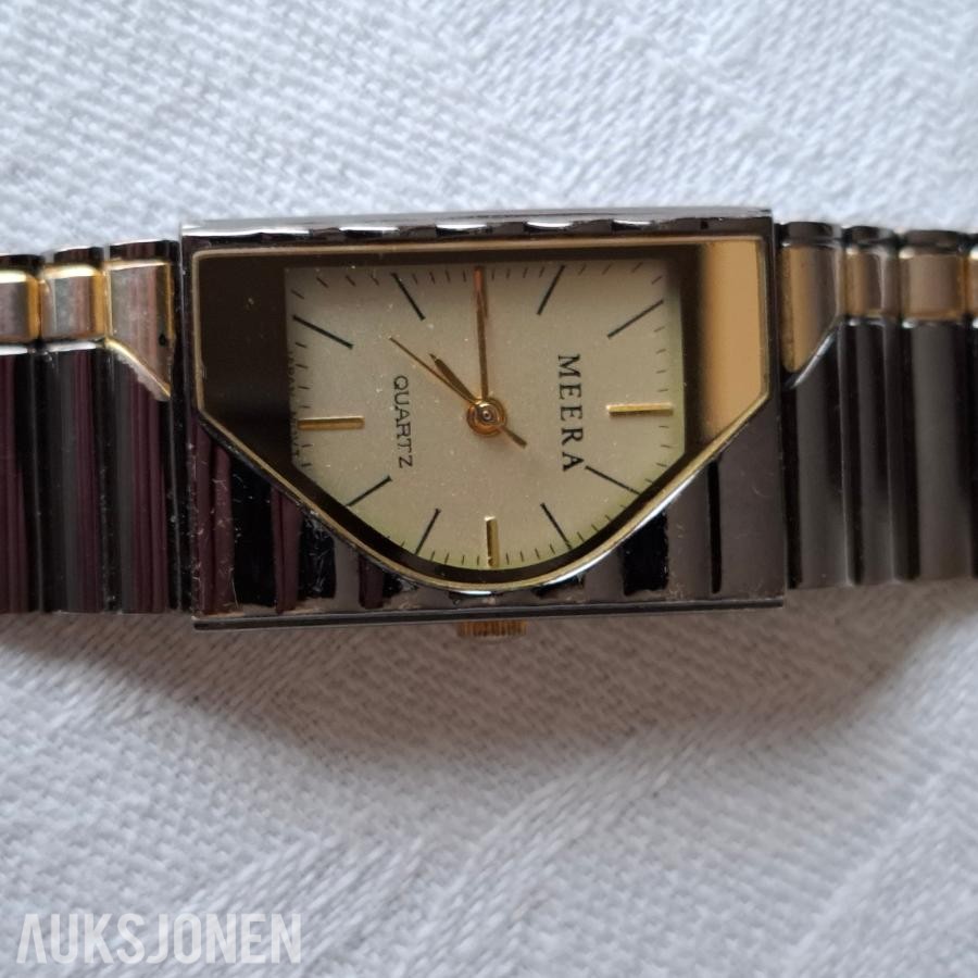 2000 Meera Quartz klokke