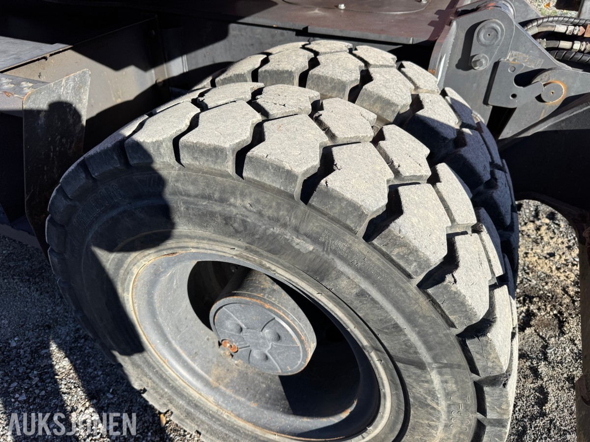 2013 Doosan DX140W-3 Hjulgraver, Engcon tiltrotator og pusseskuff