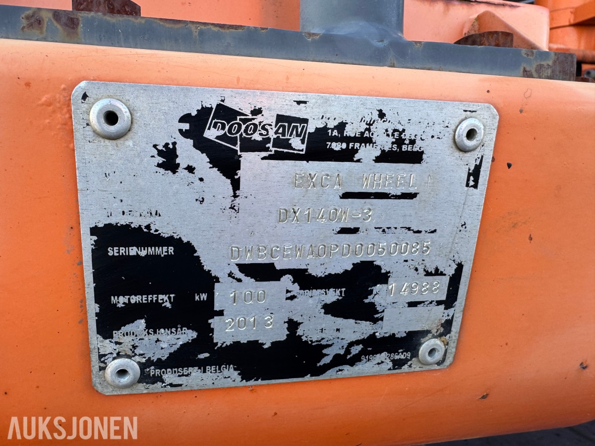 2013 Doosan DX140W-3 Hjulgraver, Engcon tiltrotator og pusseskuff
