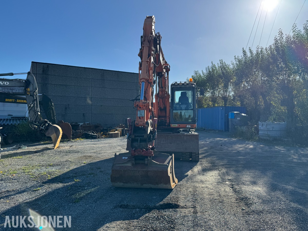 2013 Doosan DX140W-3 Hjulgraver, Engcon tiltrotator og pusseskuff