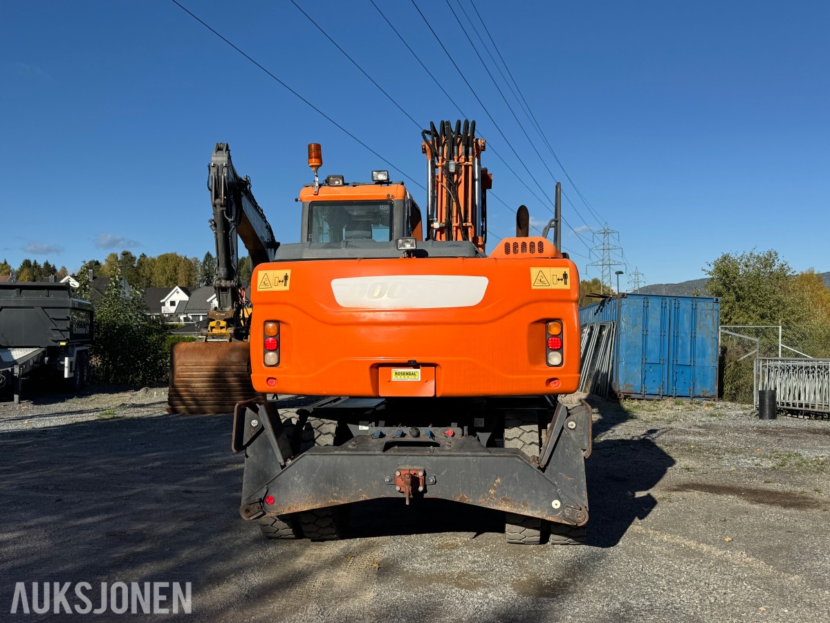 2013 Doosan DX140W-3 Hjulgraver, Engcon tiltrotator og pusseskuff
