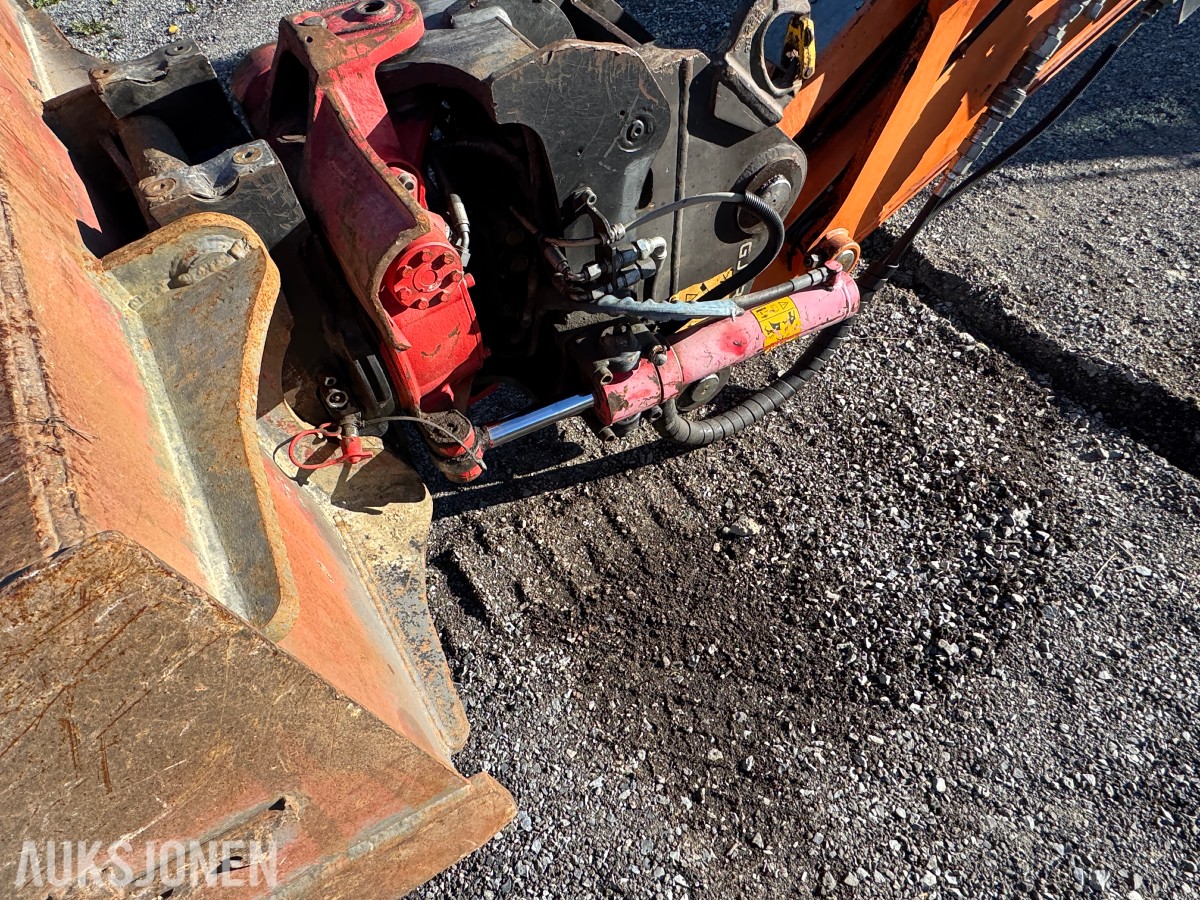 2013 Doosan DX140W-3 Hjulgraver, Engcon tiltrotator og pusseskuff