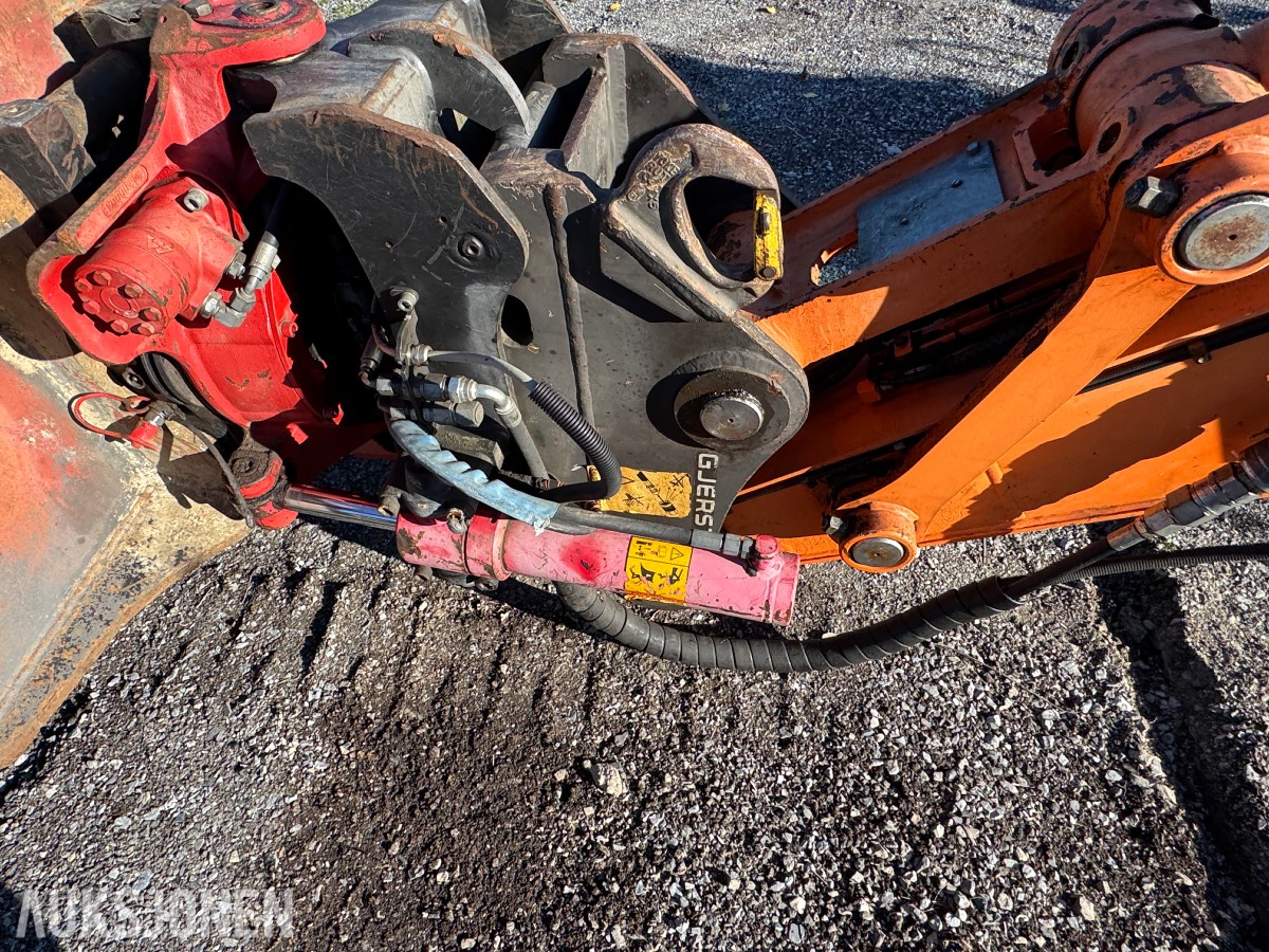 2013 Doosan DX140W-3 Hjulgraver, Engcon tiltrotator og pusseskuff