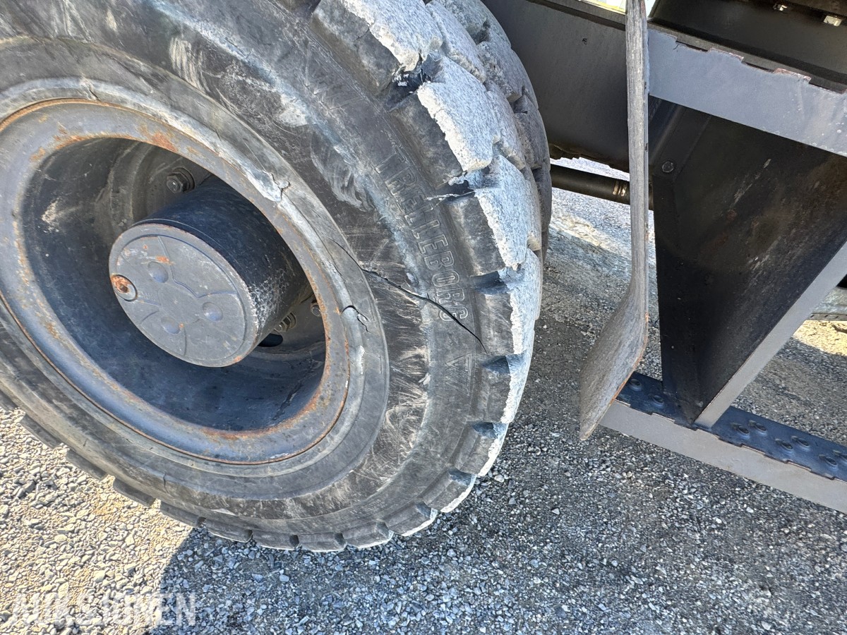 2013 Doosan DX140W-3 Hjulgraver, Engcon tiltrotator og pusseskuff