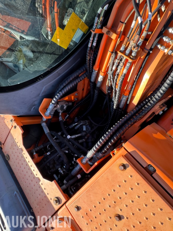 2013 Doosan DX140W-3 Hjulgraver, Engcon tiltrotator og pusseskuff