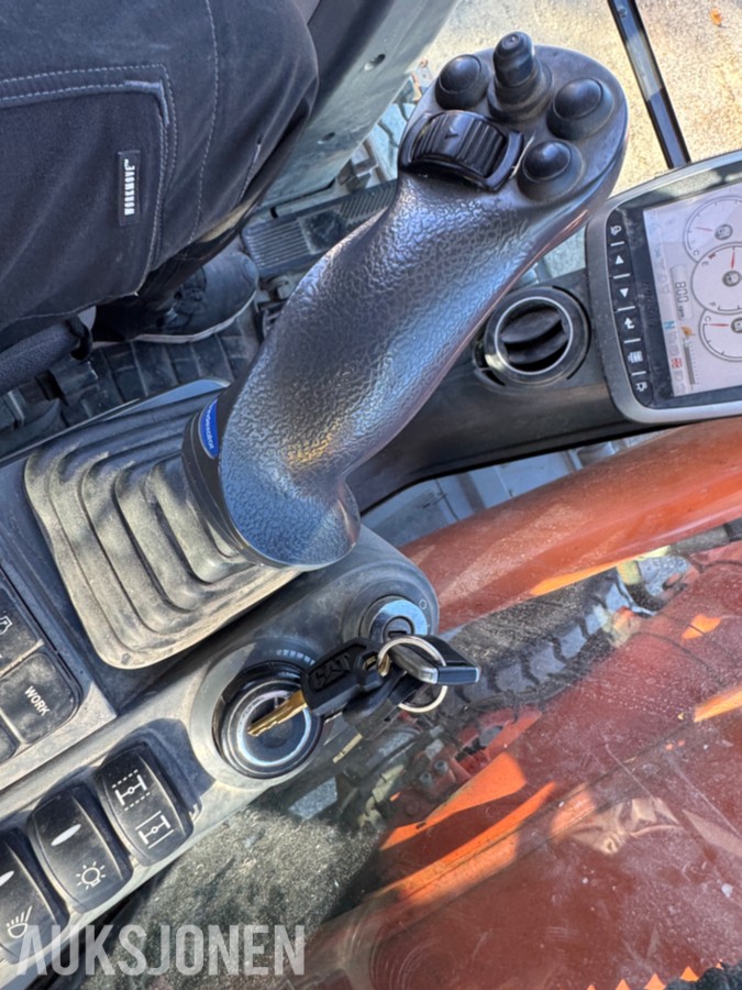 2013 Doosan DX140W-3 Hjulgraver, Engcon tiltrotator og pusseskuff