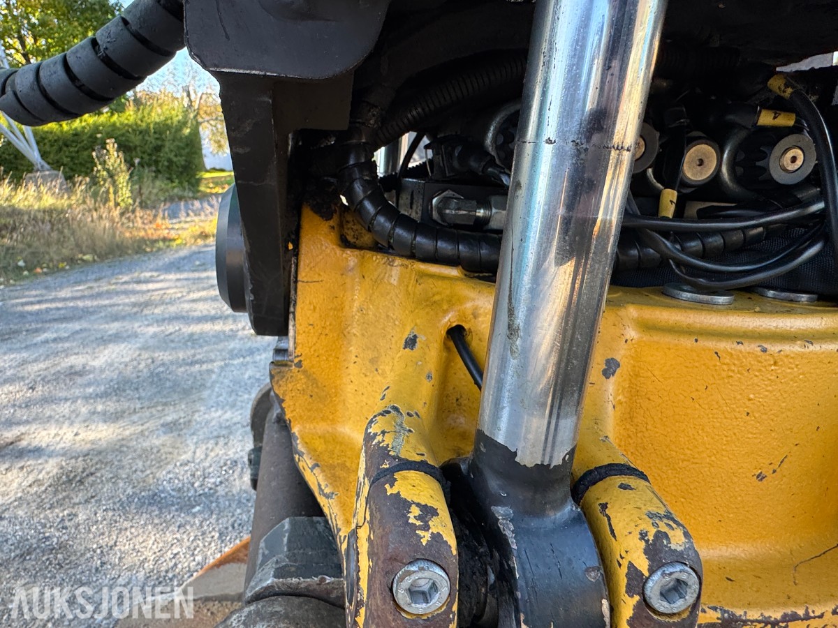 2014 Kobelco SK75SR-3E Gravemaskin, Leica maskinstyring, tiltrotator og skuff