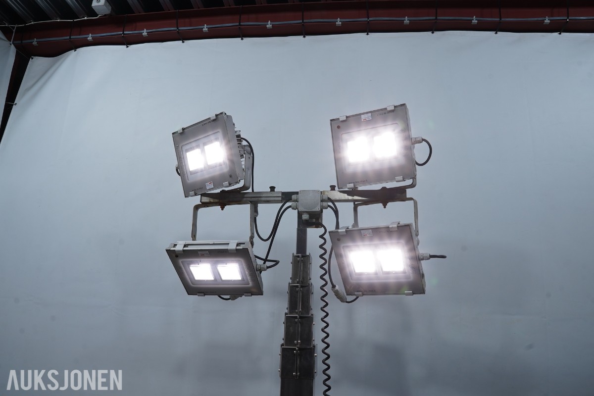 2016 SKY 7M 4X185W PRINCE LED lysmast