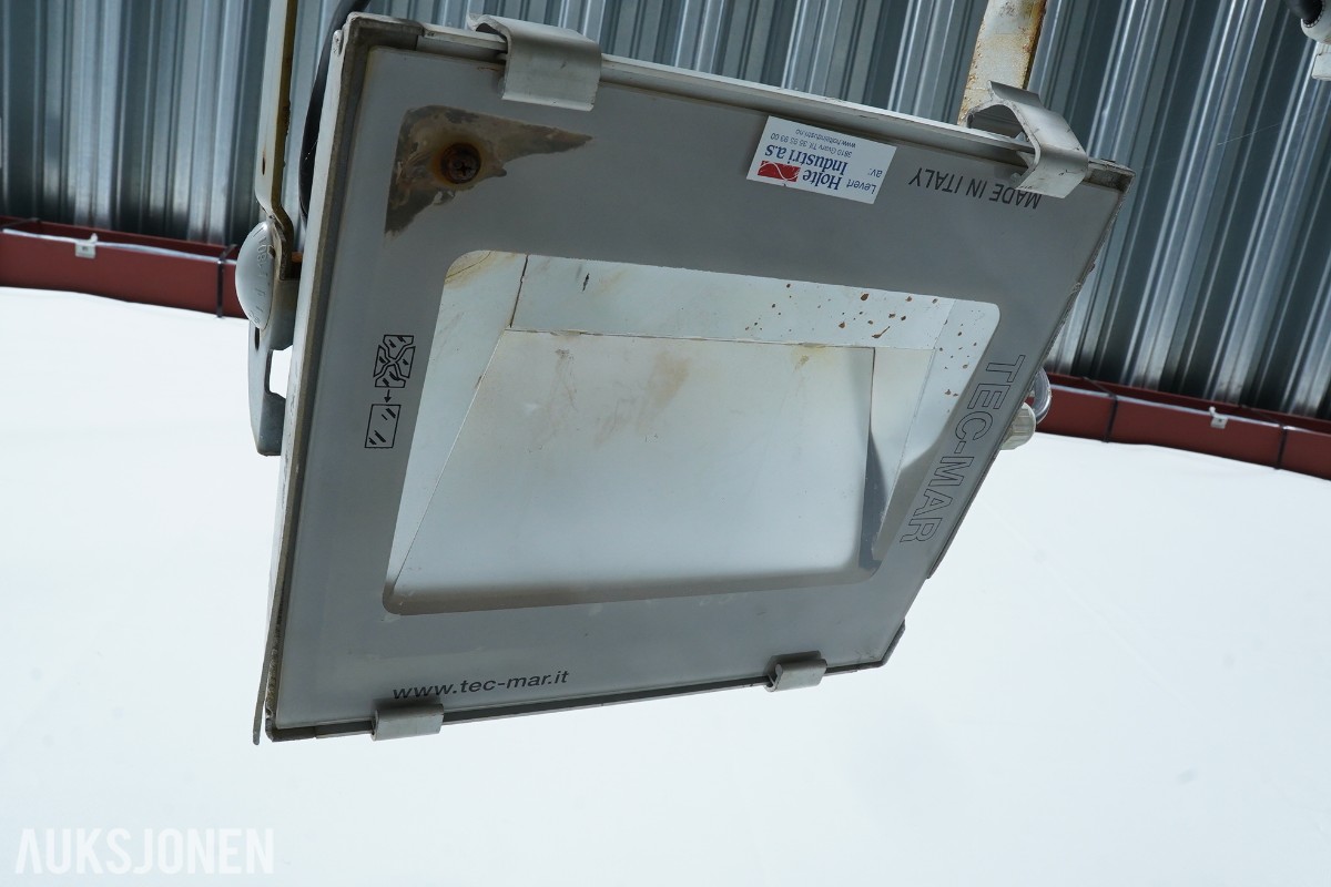2016 Sky 7m lysmast med 4 Tec-Mar lyskastere med vinsj