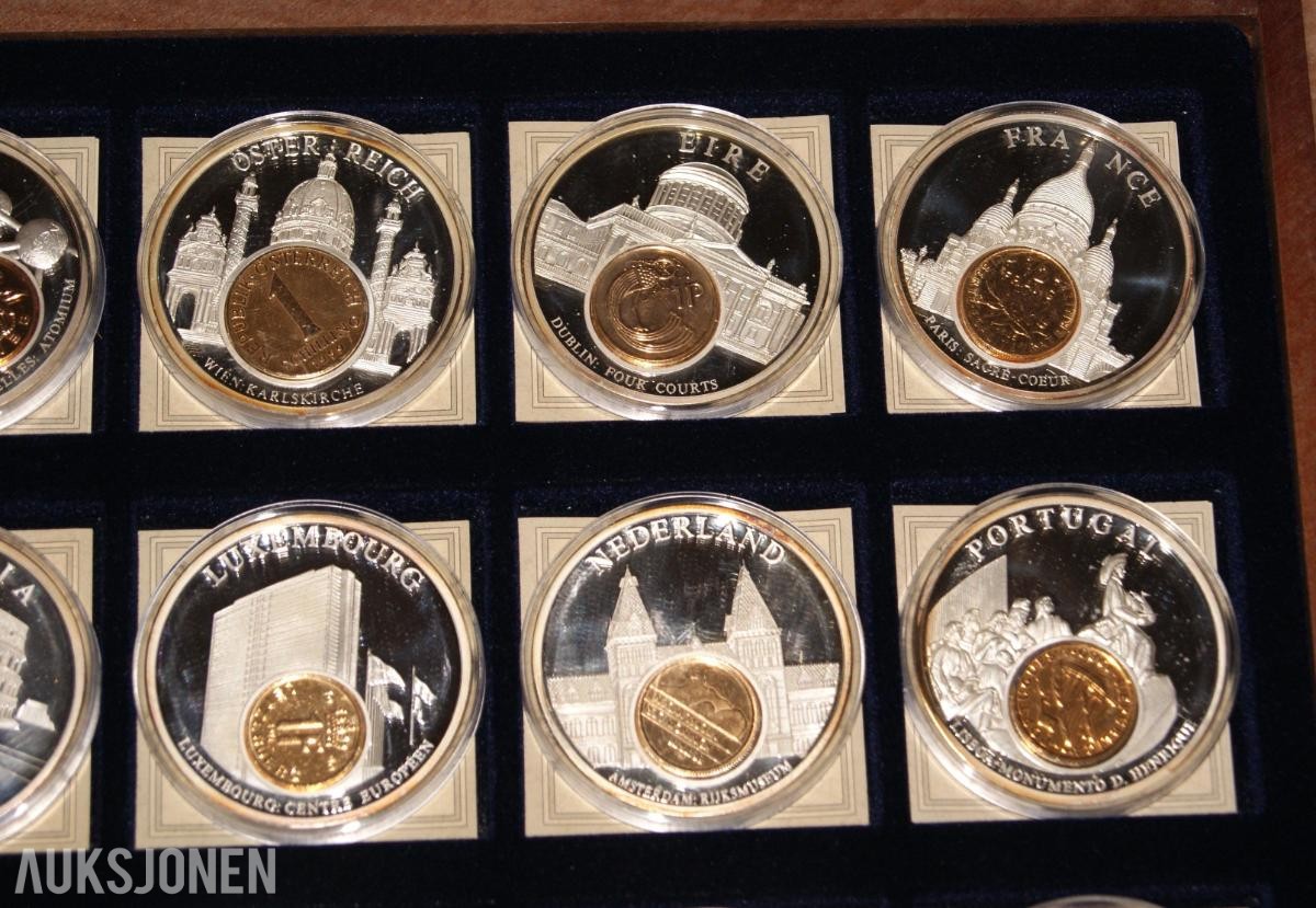 EUROPAS PENGER - 1 SKRIN MED 12 STK.STORE MEDALJER!