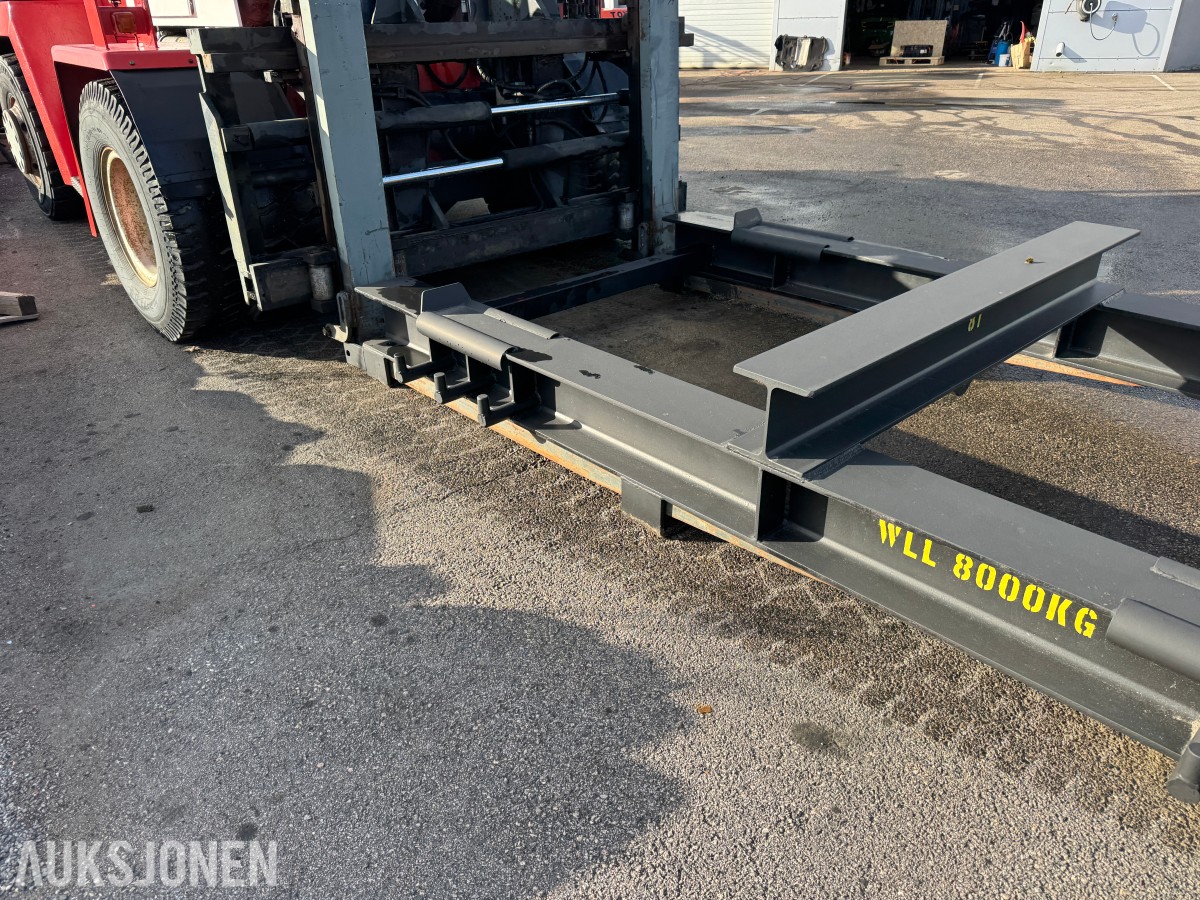 1994 Kalmar DC13,6-EC3 gaffeltruck med løfteåk, sideskift og spreder