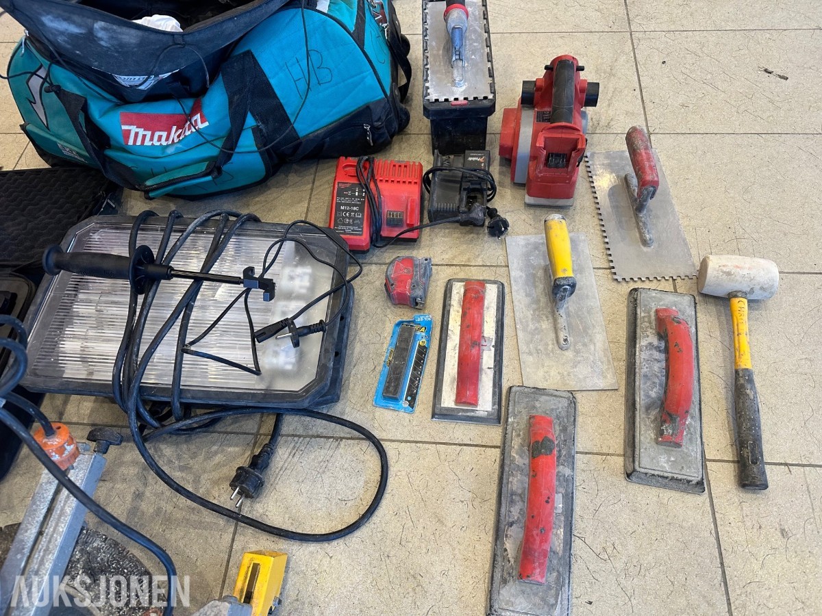 Verktøyparti med kapp og gjærsag, Milwaukee, Makita og Extreme laser