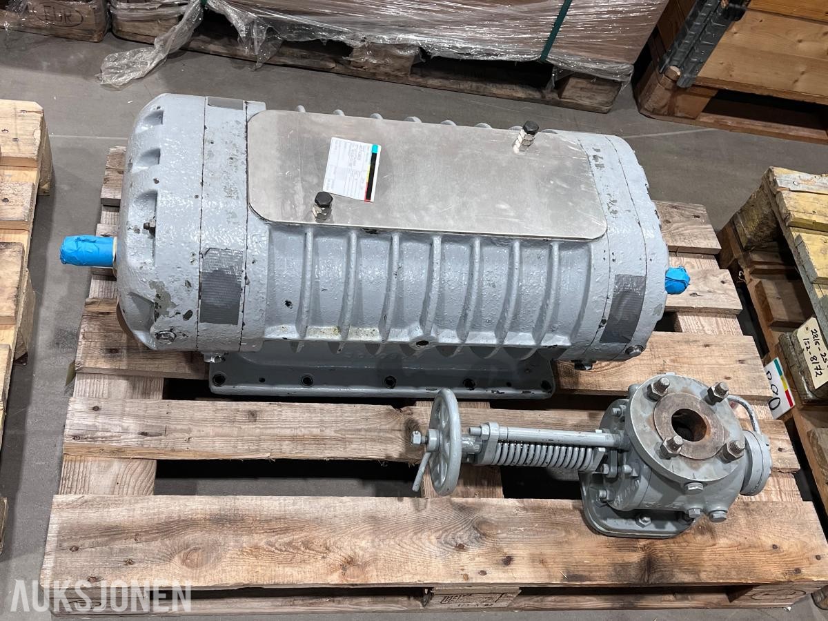 Stor reservedelspakke til Wichmann 9AXAG dieselmotorer – selges samlet