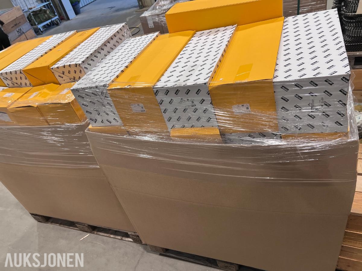 Stor reservedelspakke til Wichmann 9AXAG dieselmotorer – selges samlet