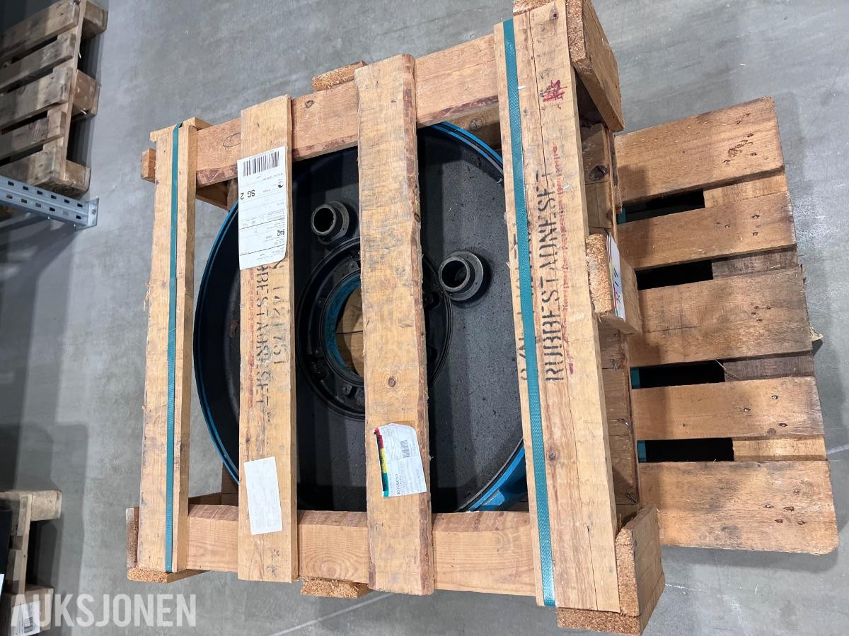Stor reservedelspakke til Wichmann 9AXAG dieselmotorer – selges samlet