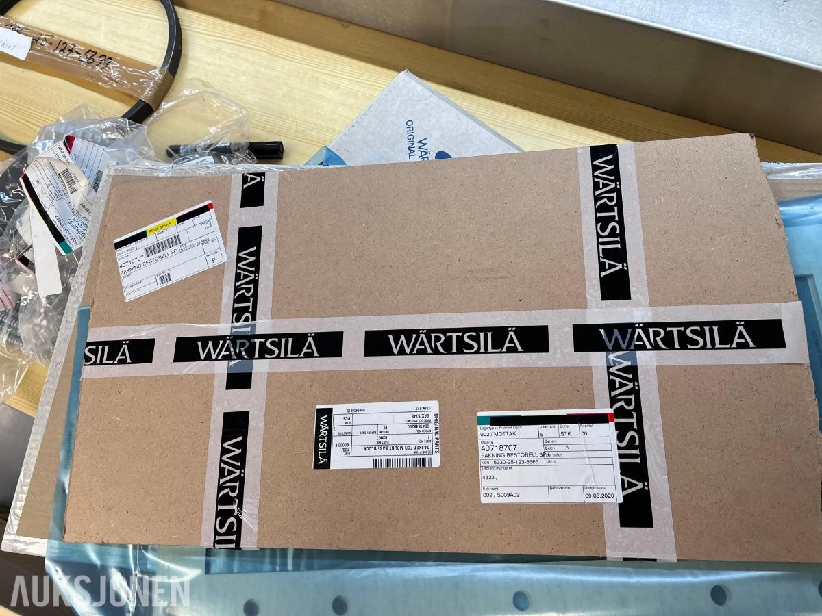 Stor reservedelspakke til Wichmann 9AXAG dieselmotorer – selges samlet