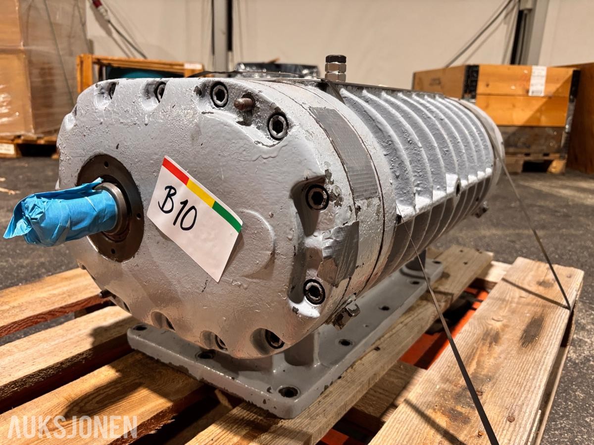 Stor reservedelspakke til Wichmann 9AXAG dieselmotorer – selges samlet