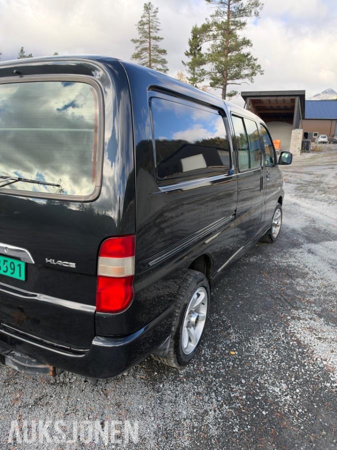 2009 Toyota HiAce 2.5 117hk s+v dekk eu ok    154500km