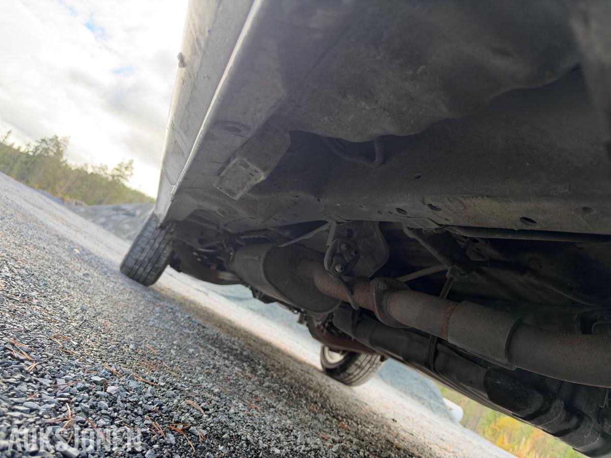 2009 Toyota HiAce 2.5 117hk s+v dekk eu ok    154500km
