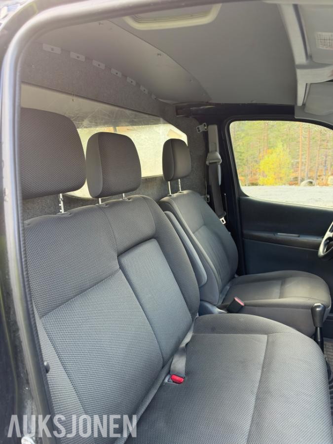 2009 Toyota HiAce 2.5 117hk s+v dekk eu ok    154500km
