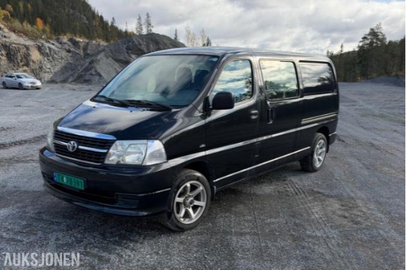 2009 Toyota HiAce 2.5 117hk s+v dekk eu ok    154500km