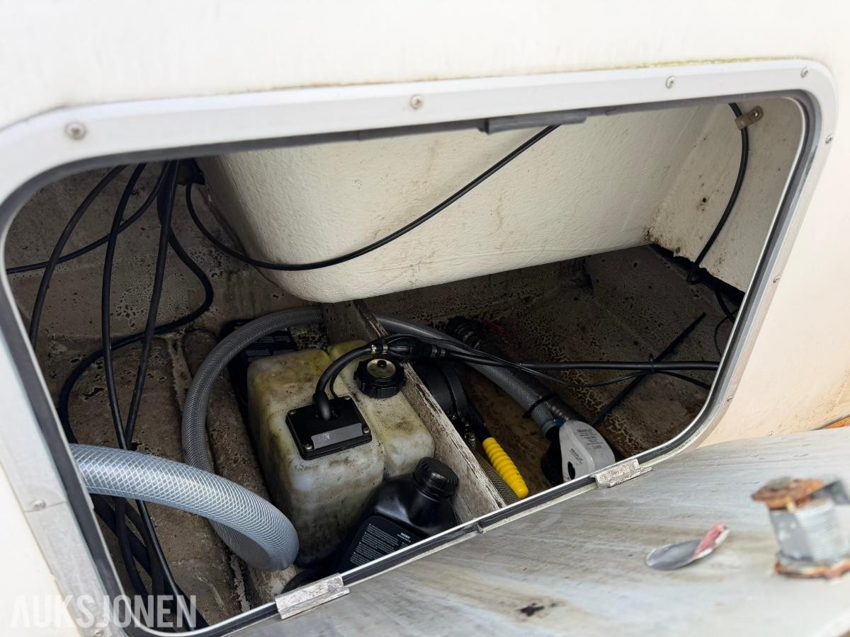 1990 Scand 550 LUX m/Johnson 120hk motor