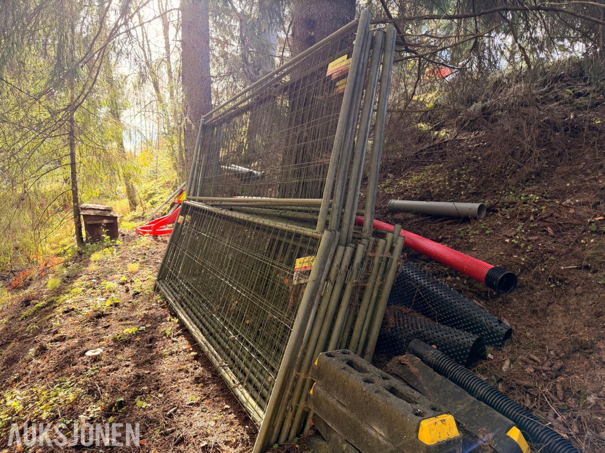 20 stk. anleggsgjerder – 3,5 x 1 meter – med føtter