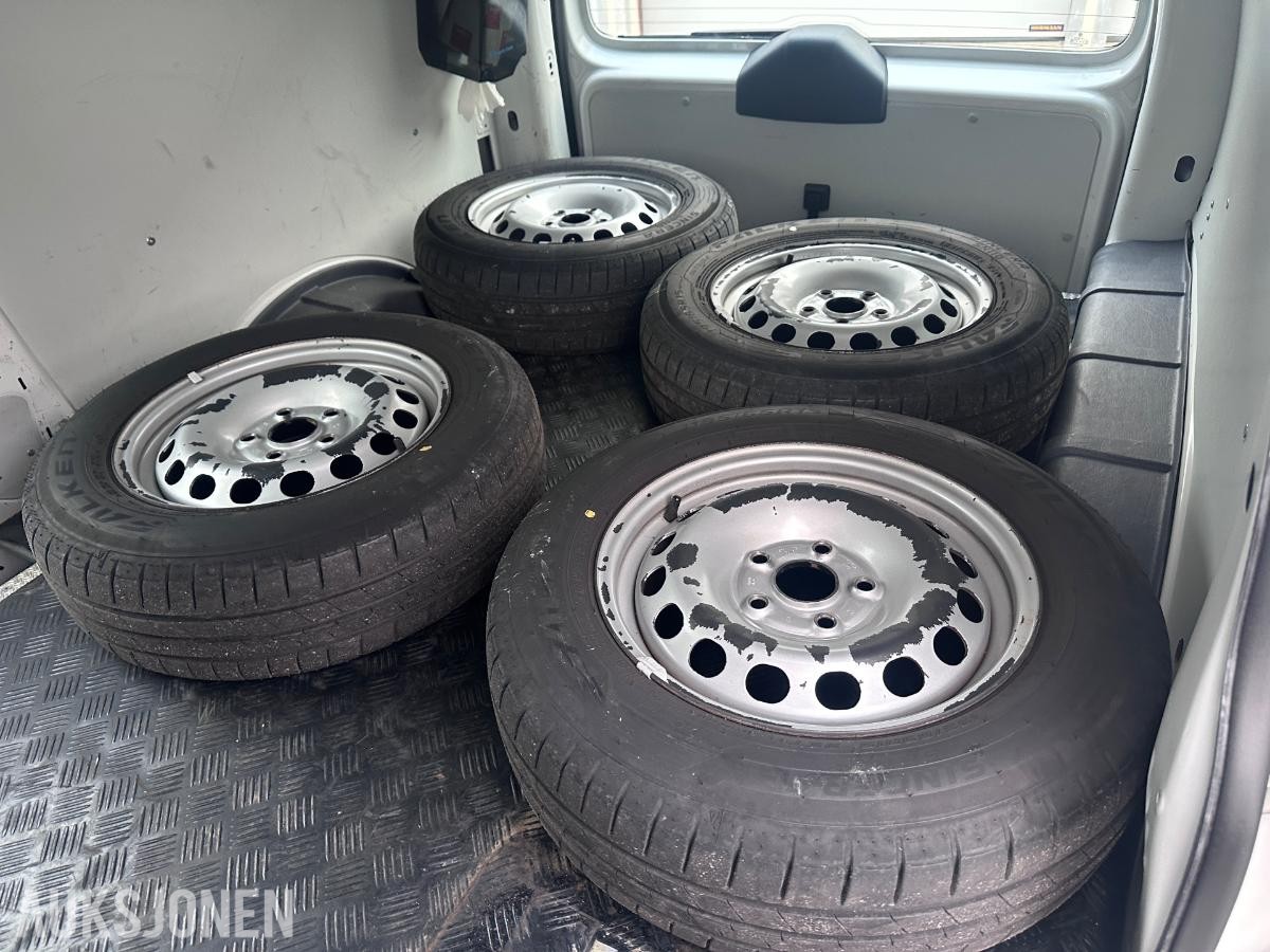 2016 Volkswagen Caddy Maxi 110 HK GASSDRIFT HENGERFESTE SKYVEDØRER CRUISE