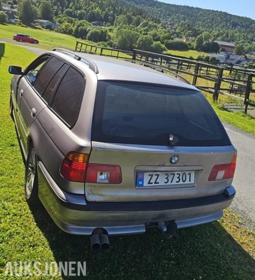 2000 BMW E39 520IAT 2.2 BENSIN 170HK AUTOMAT HENGERFESTE
